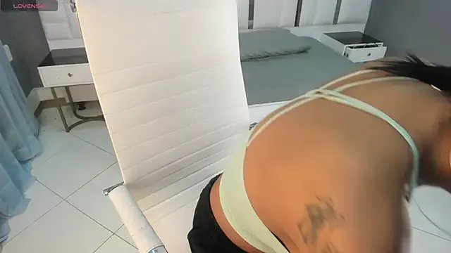 tinaqueen_noa — cum shot