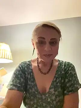 ToriLove777 on StripChat