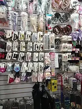 Vale_Saenzz on StripChat