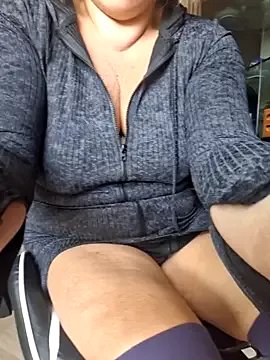 VenusAlpha on StripChat