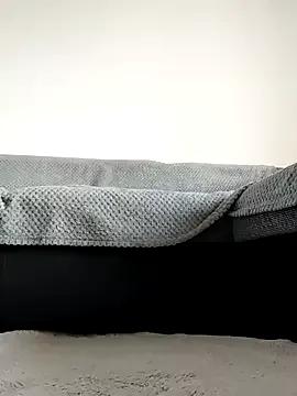 Viola_sweet_honey on StripChat