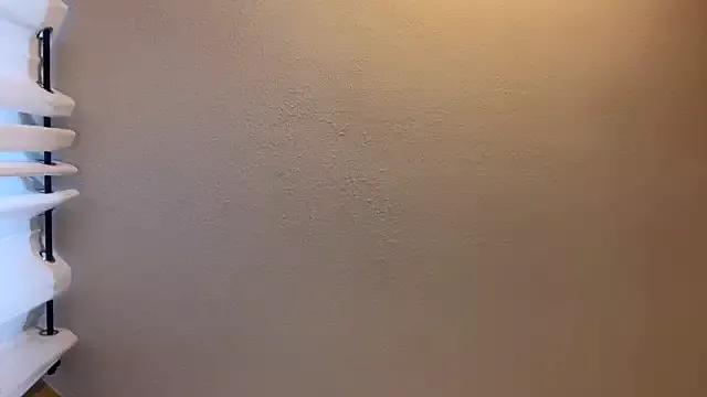 WhiteWomen — SHOW TITTS