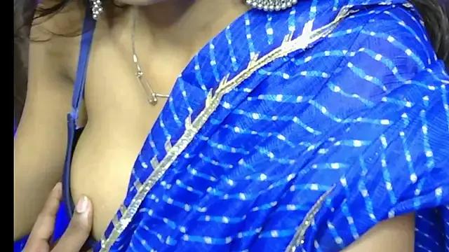 wow-simran on StripChat 