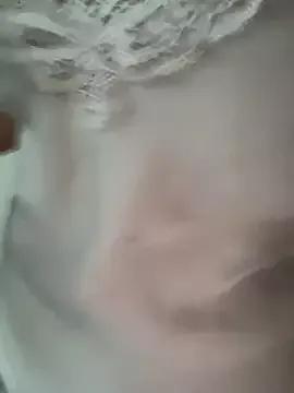 xiiuuff18 on StripChat 