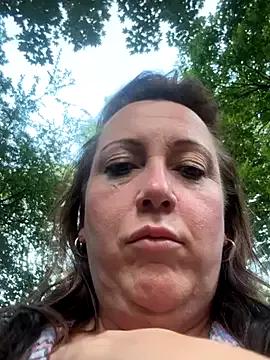 xsexycurvymilf on StripChat