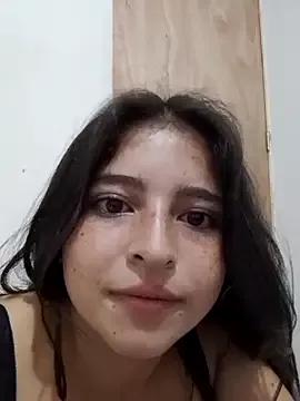 Xuxi_XXX on StripChat 