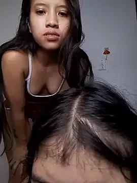 Xuxi_XXX on StripChat 