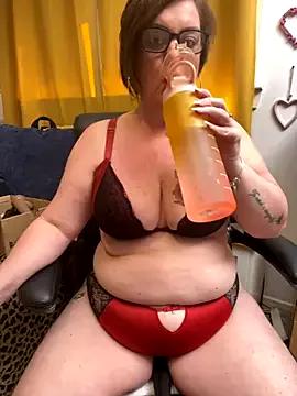 xXMiss_BLK on StripChat