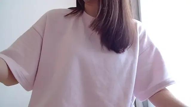 xxYuIxx on StripChat 