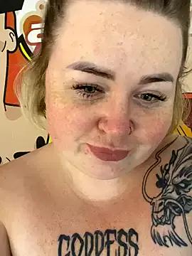 ZaraReignn on StripChat 